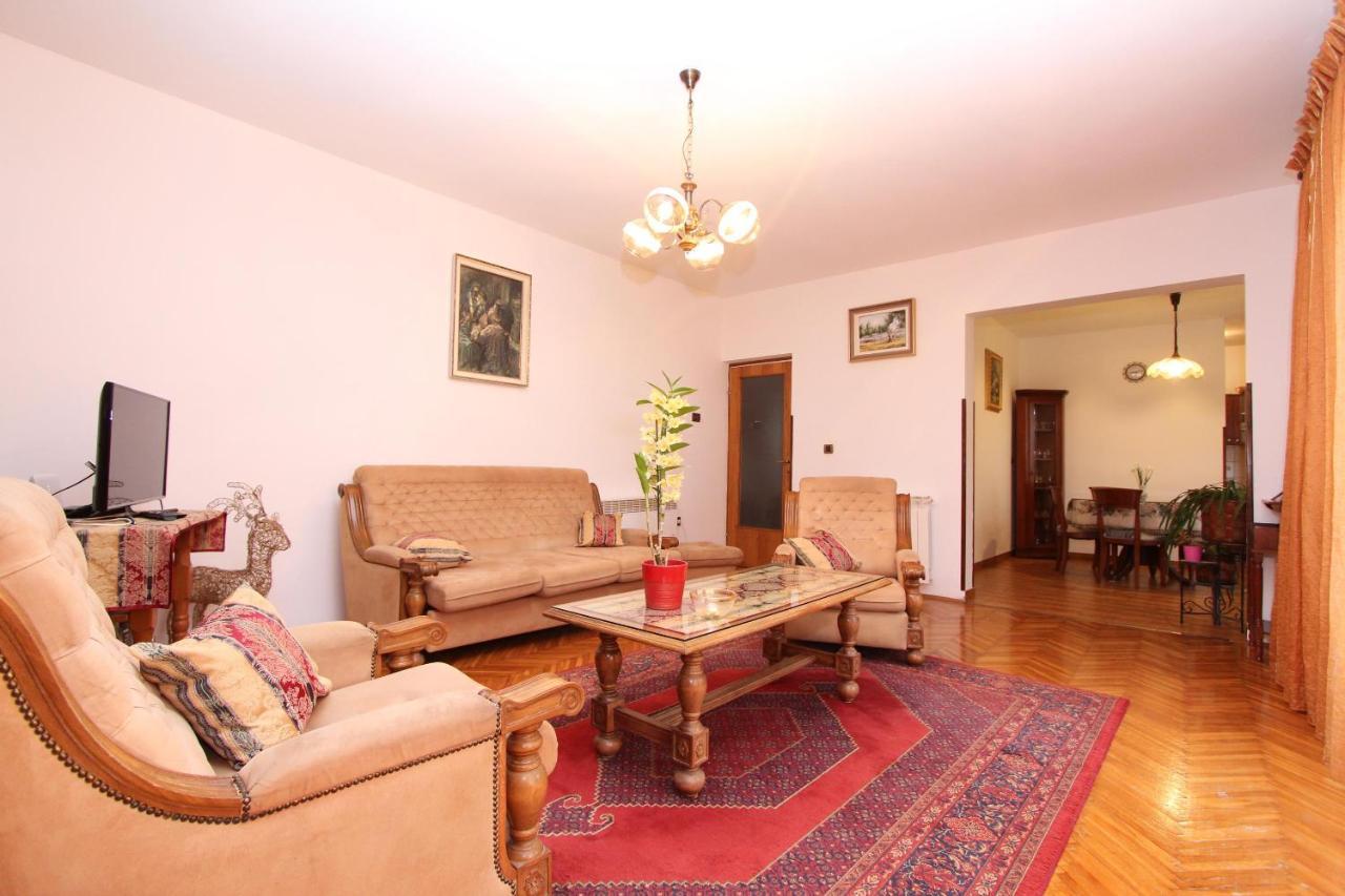 Apartment Clementina Visnjan Exterior photo
